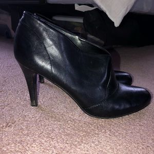 Nine West Heeled Booties